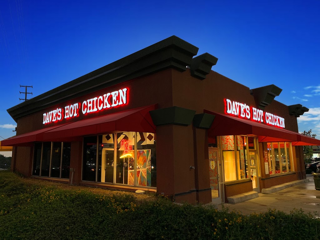 Daves Hot Chicken | restaurant | 5301 W Centinela Ave, Los Angeles, CA 90045, USA | 3234104822 OR +1 323-410-4822