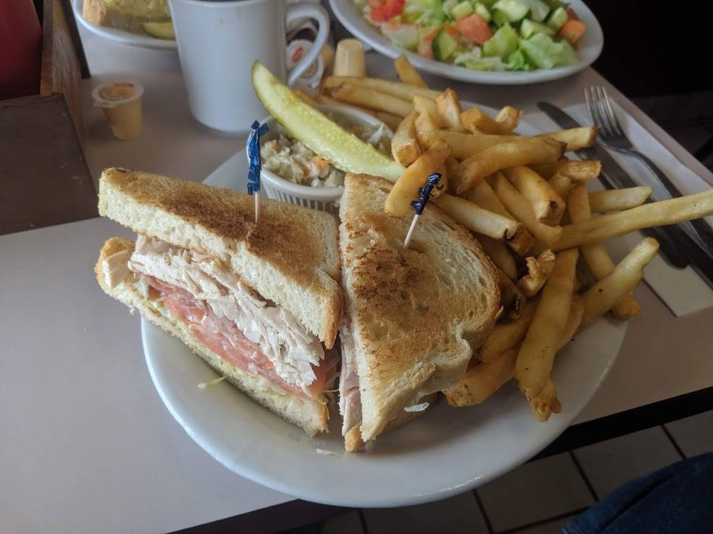 Sandwich Nook | restaurant | 384 Manning Rd, Windsor, ON N8N 4W5, Canada | 5199794282 OR +1 519-979-4282