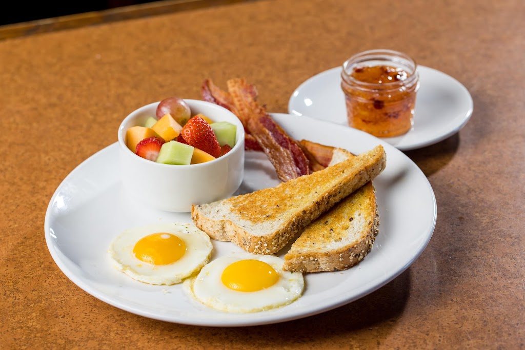 Wild Bills Sports Saloon - DT St. Paul | restaurant | 175 7th St W, St Paul, MN 55102, USA | 6515561420 OR +1 651-556-1420