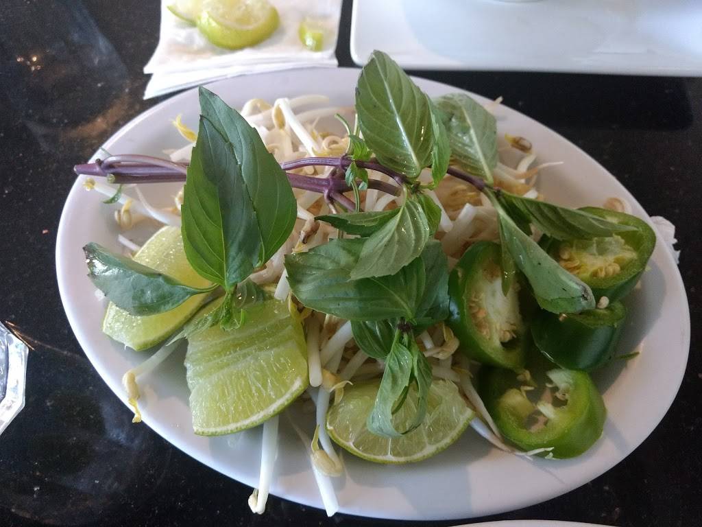 Pho Minh & Grill | restaurant | 2615 Sweetwater Springs Blvd, Spring Valley, CA 91978, USA | 6196609980 OR +1 619-660-9980