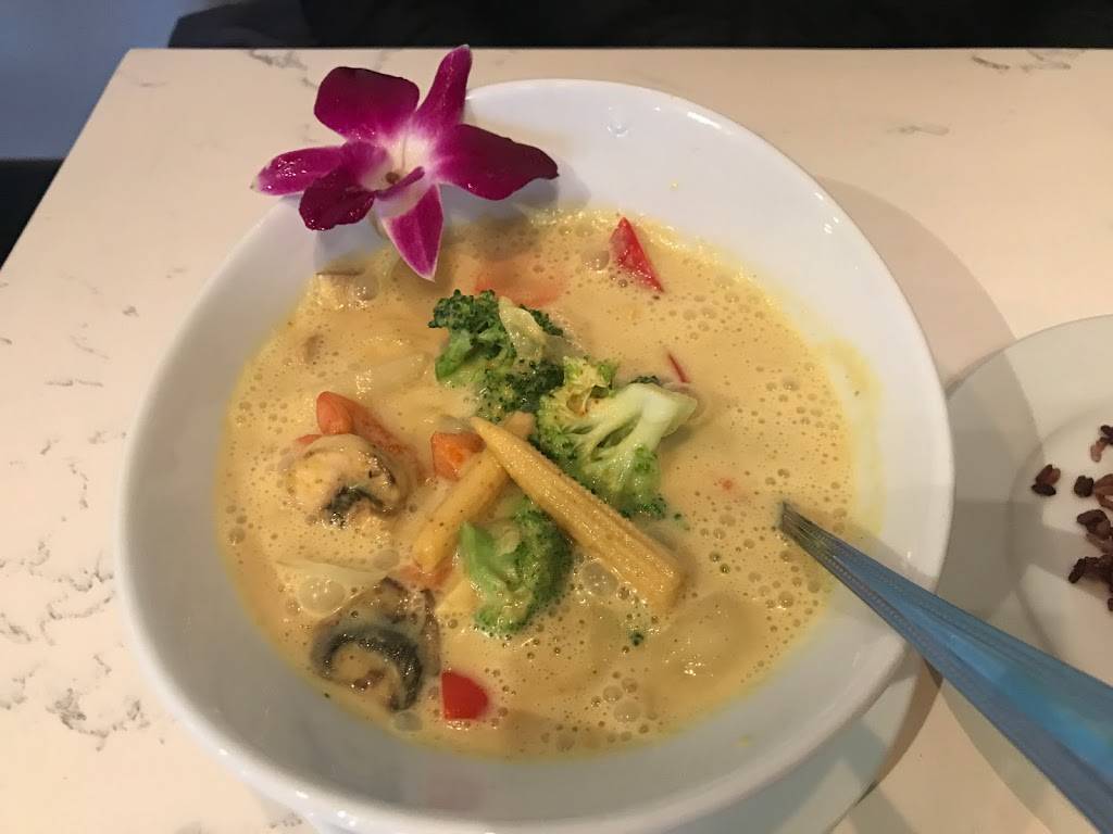 Baan Thai Cuisine & Bar | restaurant | 710 Main St suite 3-103, Park City, UT 84060, USA | 4356040243 OR +1 435-604-0243