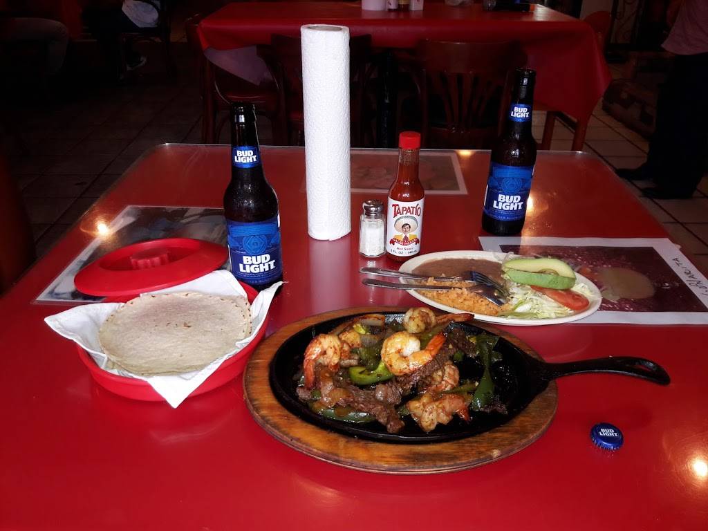 Marvellas Taqueria | restaurant | 2011 S Beckley Ave, Dallas, TX 75224, USA | 2149432312 OR +1 214-943-2312