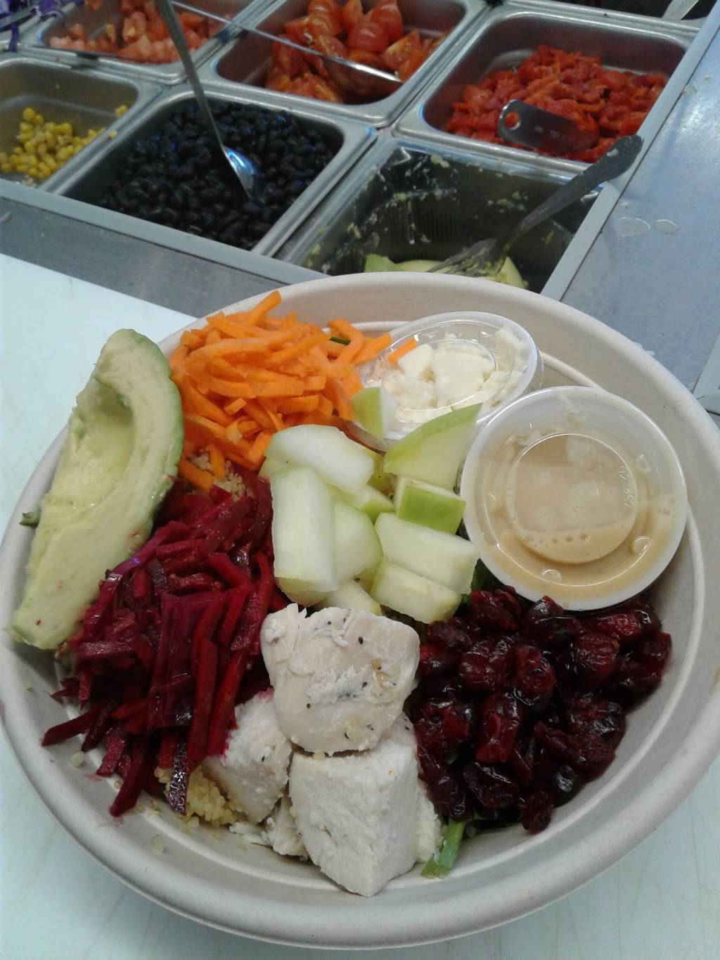 Freshii | restaurant | 2414 Victory Park Ln, Dallas, TX 75219, USA | 4698029299 OR +1 469-802-9299