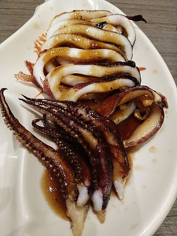 Bikkuri Japanese Restaurant | restaurant | 2197 Queen St E, Toronto, ON M4E 1E5, Canada | 4166935775 OR +1 416-693-5775