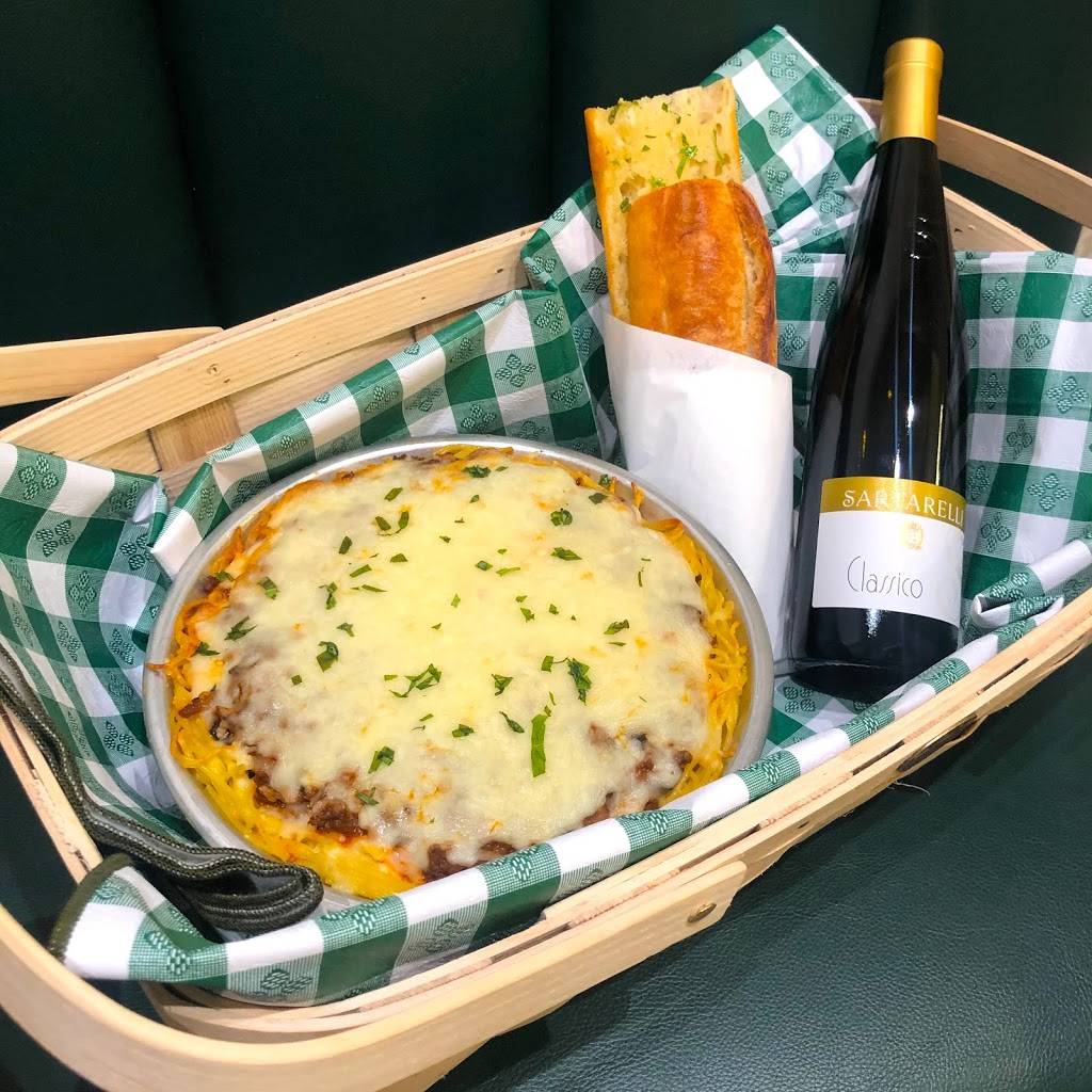 The Lunchroom at SPACE 519 | restaurant | 200 E Chestnut St, Chicago, IL 60611, USA | 3127511519 OR +1 312-751-1519