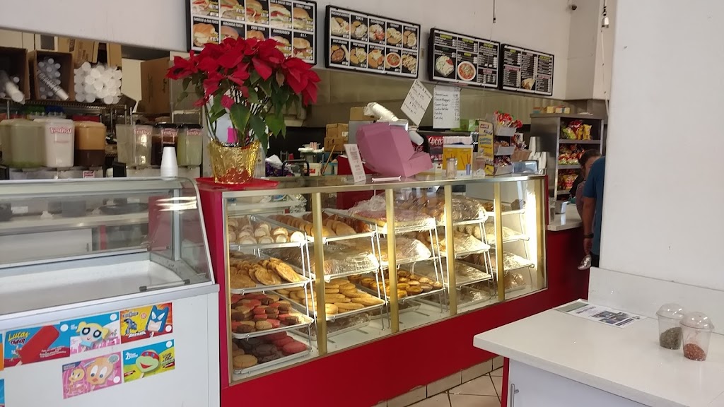 Donut Avenue | bakery | 583 Pine Ave, Holtville, CA 92250, USA | 7603565583 OR +1 760-356-5583