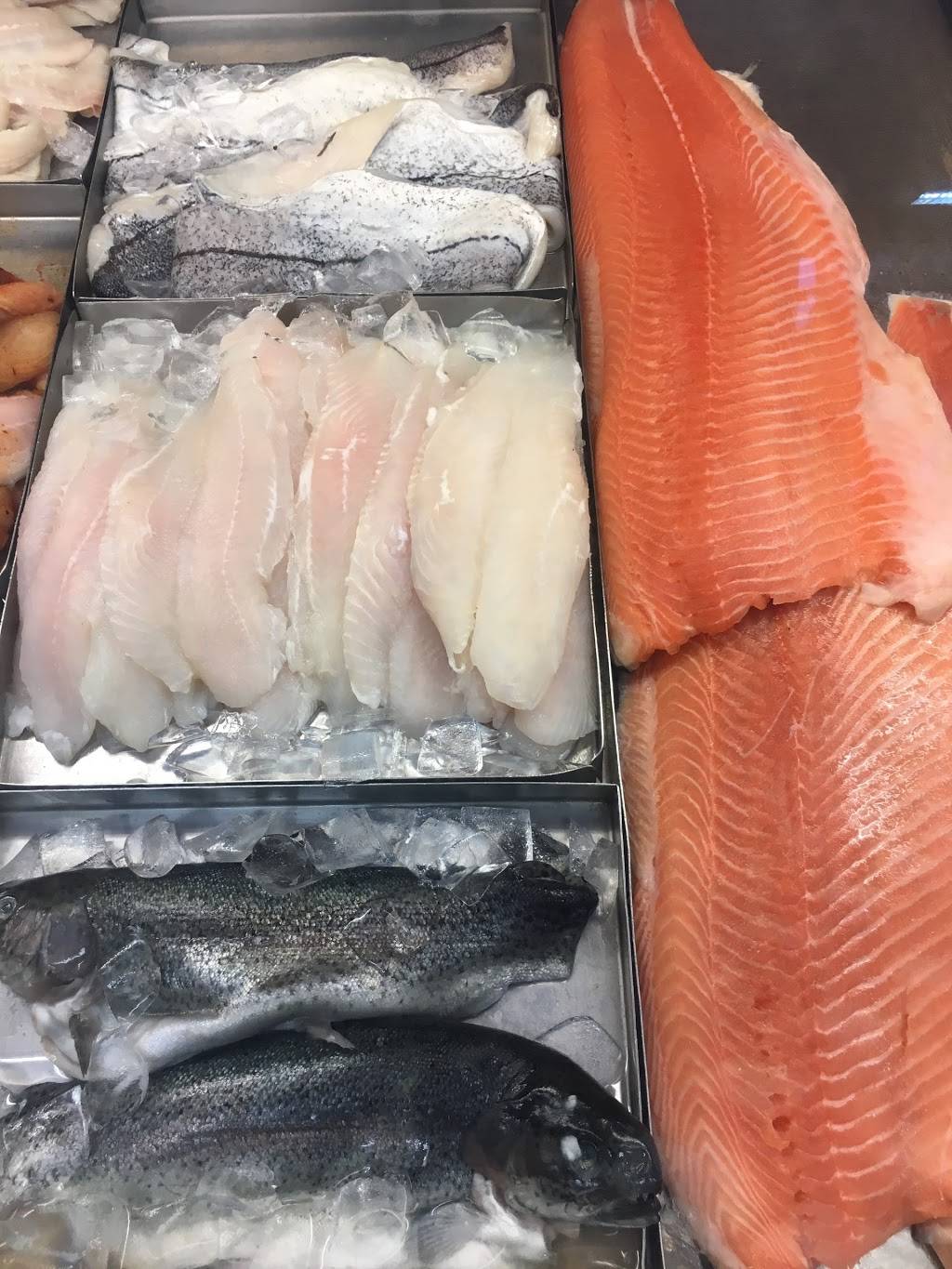 Camerons Seafood | restaurant | 6150 Woodland Ave, Philadelphia, PA 19142, USA | 2157269800 OR +1 215-726-9800