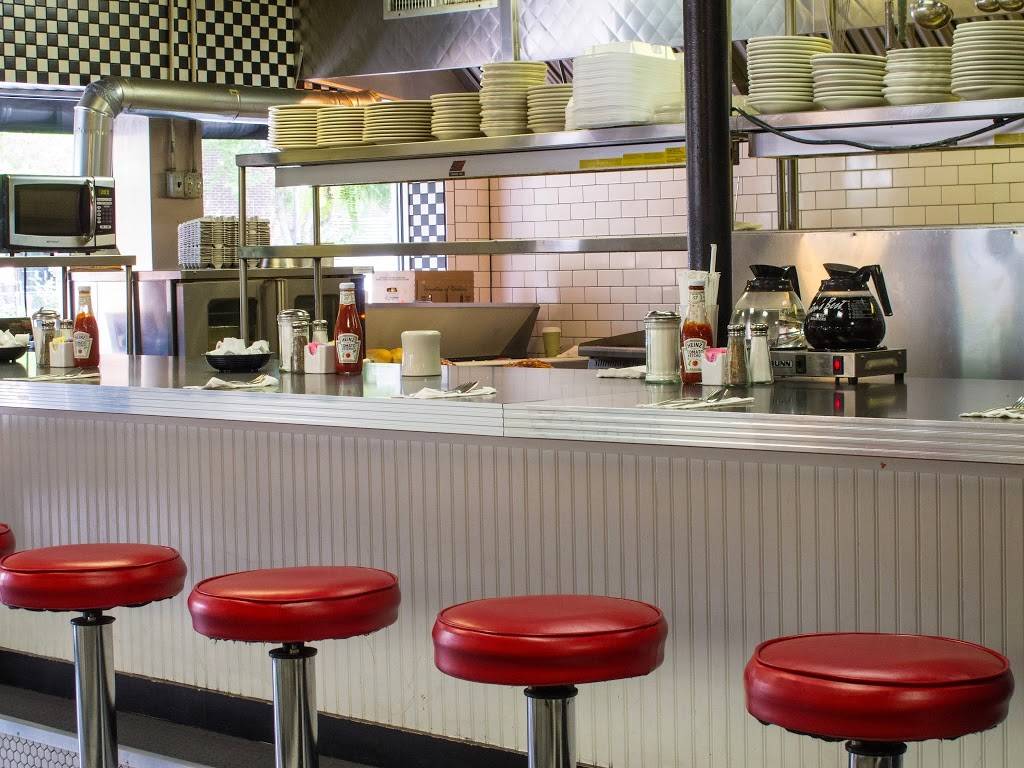 Mikes City Diner | restaurant | 1714 Washington St, Boston, MA 02118, USA | 6172679393 OR +1 617-267-9393