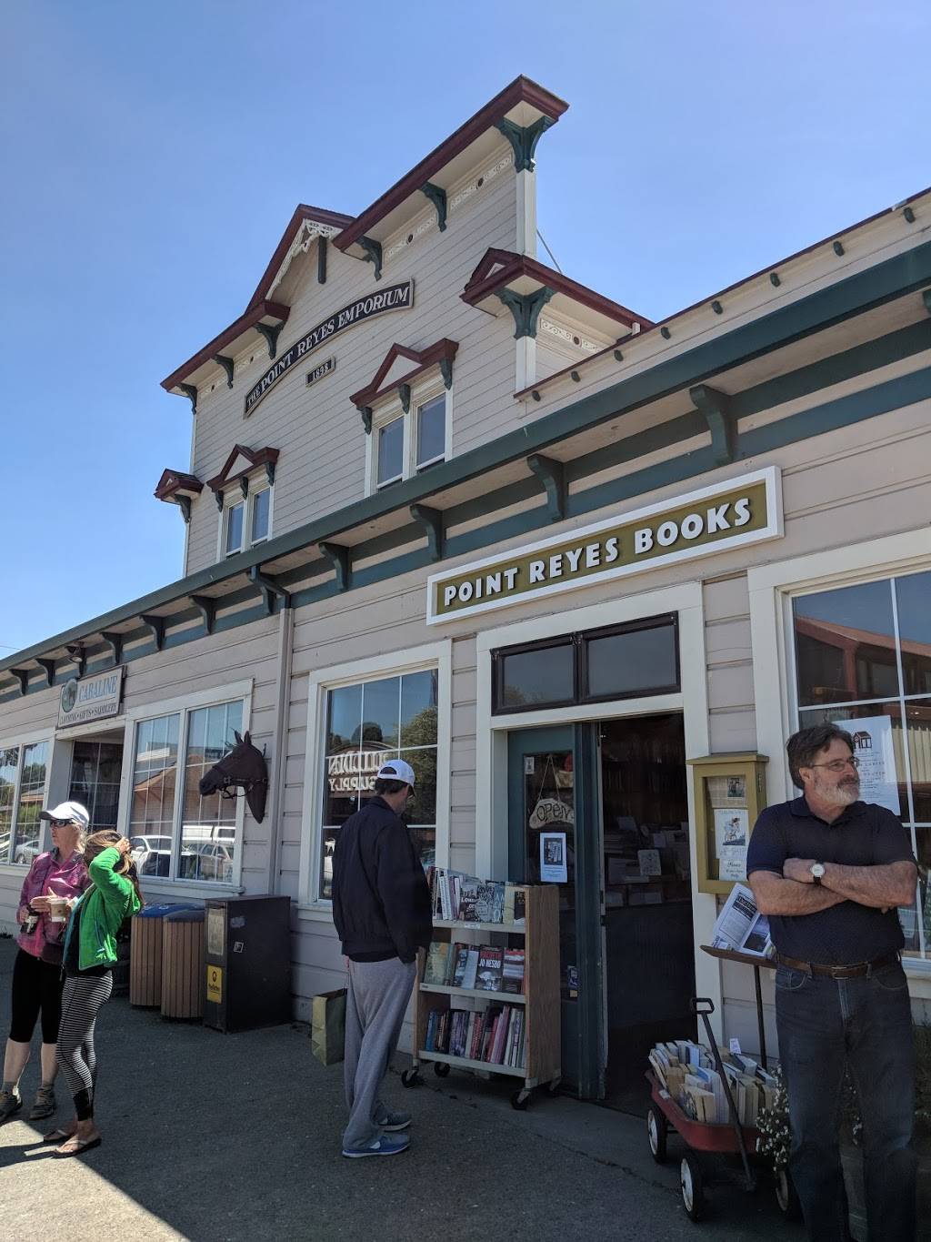 Side Street Kitchen | restaurant | 60 4th St, Point Reyes Station, CA 94956, USA | 4156630303 OR +1 415-663-0303