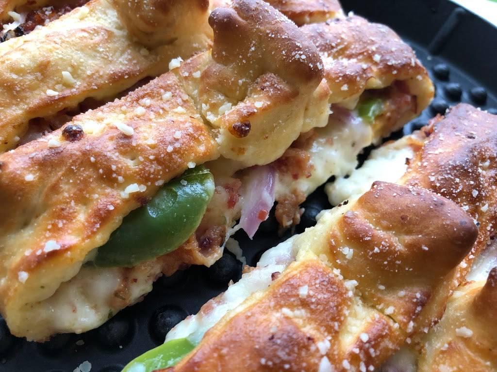 Simple Simons Pizza | meal takeaway | 201 B Ave, Crowder, OK 74430, USA | 9183346180 OR +1 918-334-6180