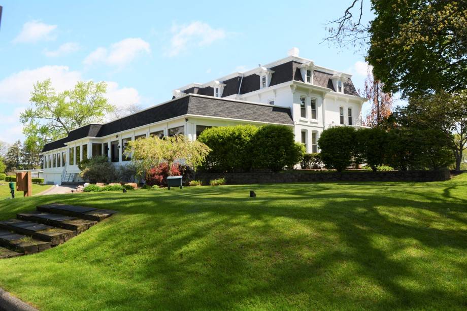 Monroe Golf & Country Club | restaurant | 611 Cole Rd, Monroe, MI 48162, USA | 7342415190 OR +1 734-241-5190