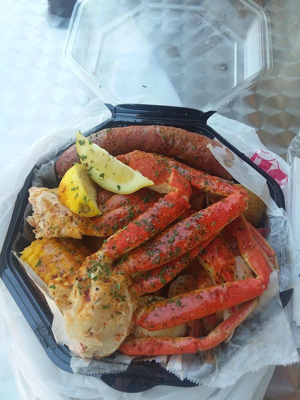 Krab Kingz Seafood | restaurant | 590 Pinnacle Pl, Prattville, AL 36066, USA | 3343560357 OR +1 334-356-0357