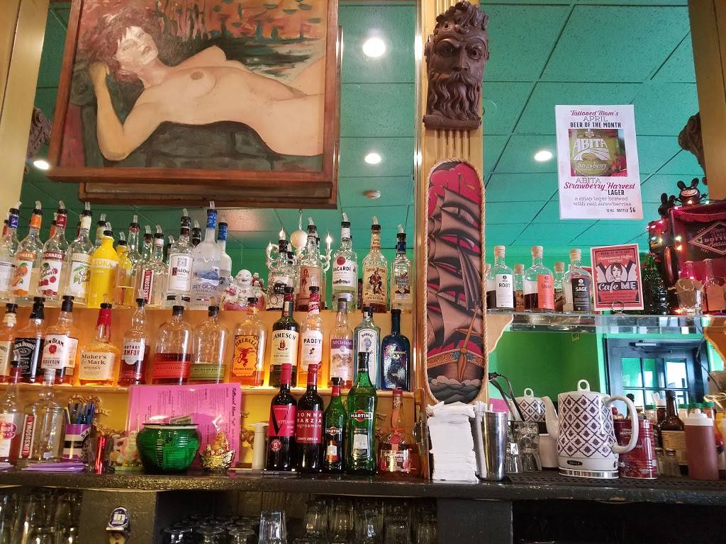 Tattooed Mom | restaurant | 530 South St, Philadelphia, PA 19147, USA | 2152389880 OR +1 215-238-9880