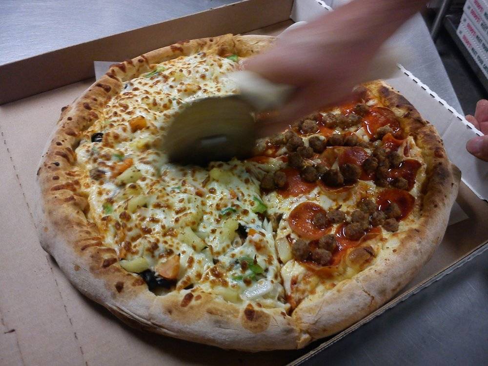 Guidos Pizza & Pasta | meal delivery | 4883 Topanga Canyon Blvd, Woodland Hills, CA 91364, USA | 8182260000 OR +1 818-226-0000