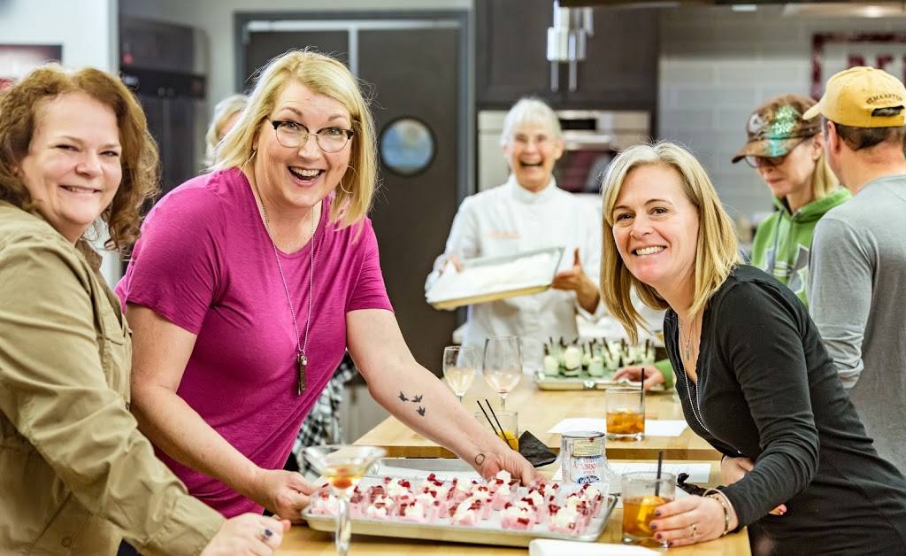 delecTable | restaurant | 3248 University Ave, Madison, WI 53705, USA | 6082040300 OR +1 608-204-0300