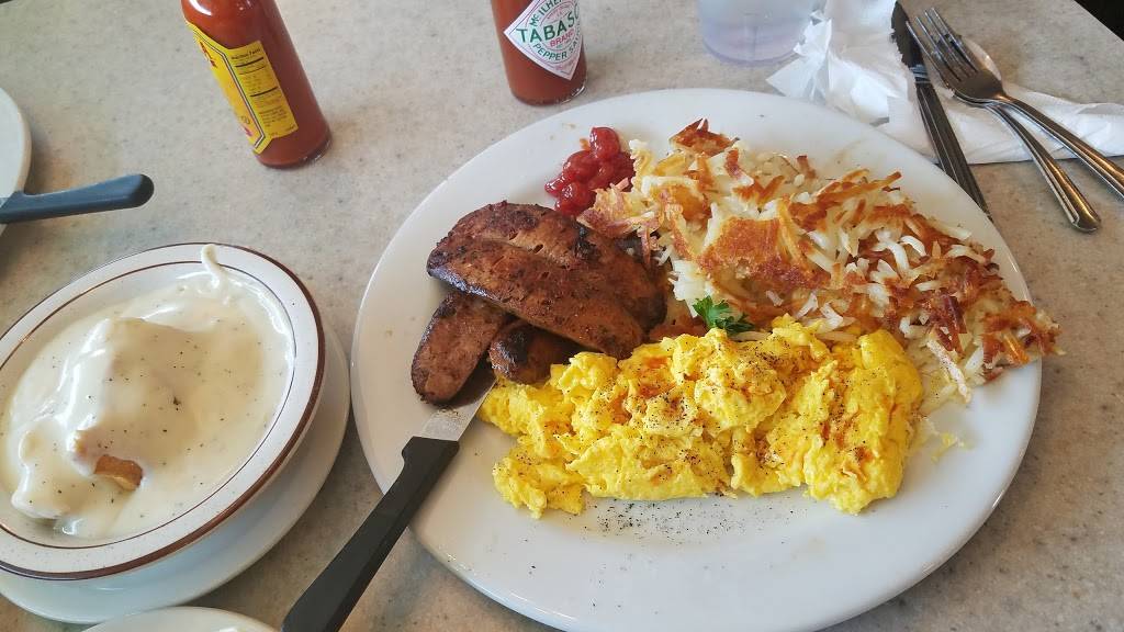 Molly Browns Country Cafe | restaurant | 15775 Mojave Dr, Victorville, CA 92394, USA | 7602414900 OR +1 760-241-4900