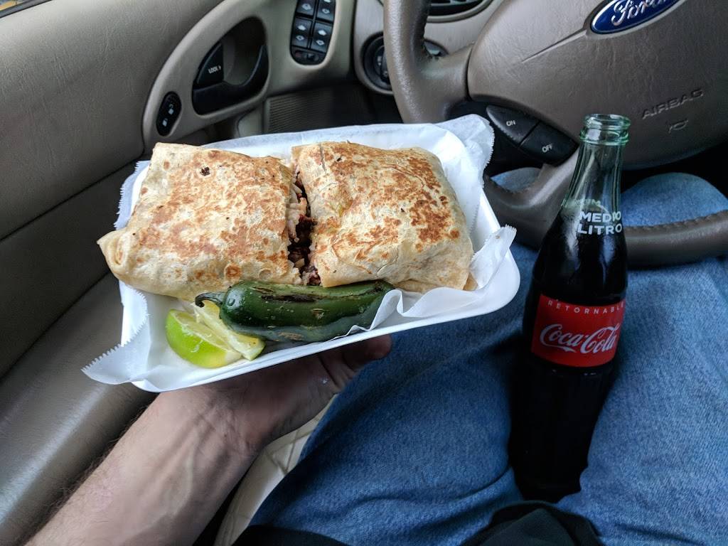 Taqueria los 4 primos | restaurant | 11009 Katy Fwy, Houston, TX 77079, USA | 7138594892 OR +1 713-859-4892