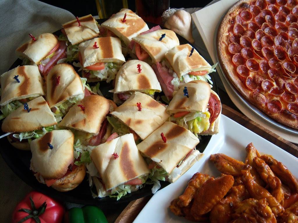 Crenos Pizza | restaurant | 620 N Memorial Dr, Lancaster, OH 43130, USA | 7404228711 OR +1 740-422-8711