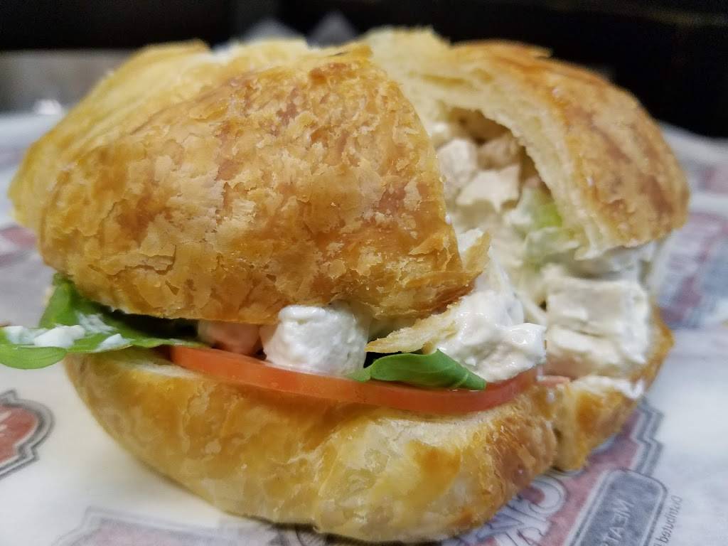 Polo Deli | restaurant | 2916 Cardinal Dr, Vero Beach, FL 32963, USA | 7722314091 OR +1 772-231-4091