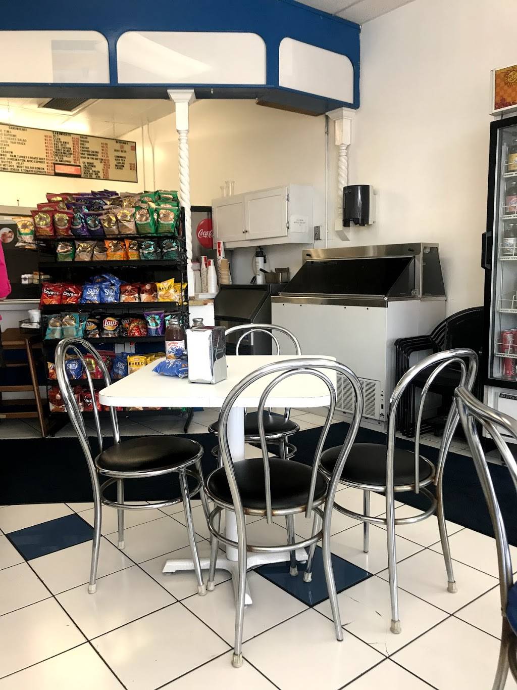 T Cs Yummies | restaurant | 2217 N Harbor Blvd, Fullerton, CA 92835, USA | 7148707024 OR +1 714-870-7024