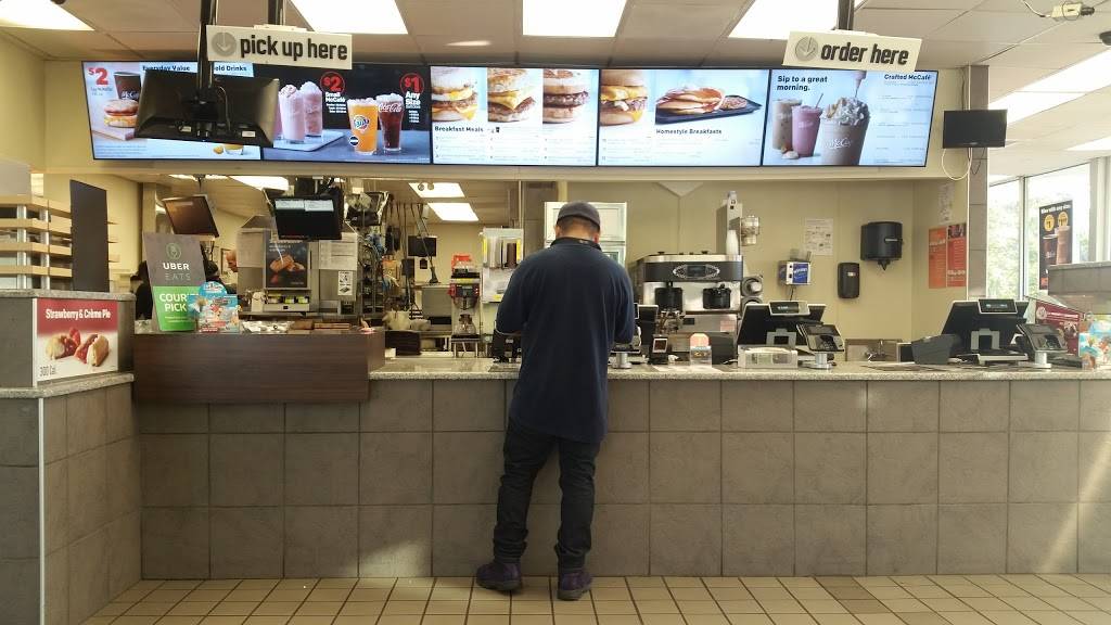 McDonalds | cafe | 8055 Alban Rd, Newington, VA 22150, USA | 7039129684 OR +1 703-912-9684