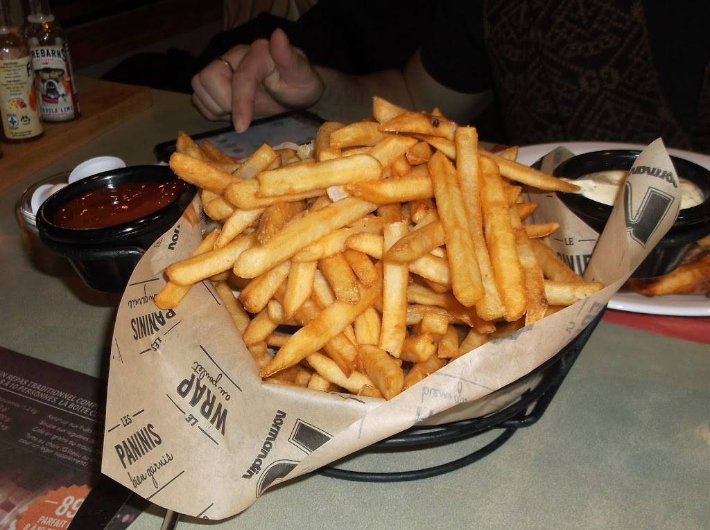 Restaurant Normandin Granby | restaurant | 433 Rue Principale, Granby, QC J2G 2W9, Canada | 4503783788 OR +1 450-378-3788