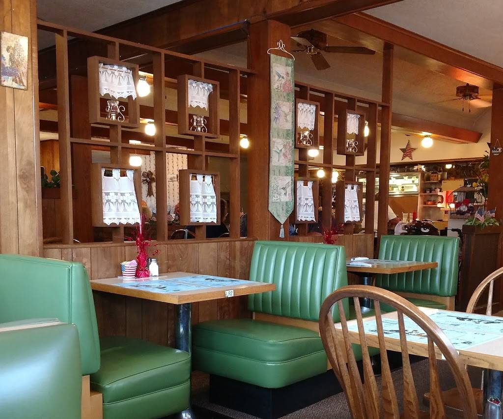 Village Family Restaurant | restaurant | 435 N Warpole St, Upper Sandusky, OH 43351, USA | 4192942945 OR +1 419-294-2945