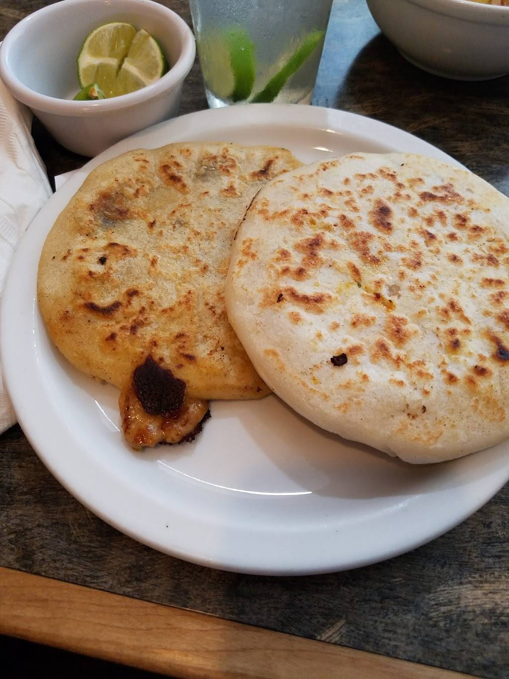 Es Con Sabor | restaurant | 5239 W Adams Blvd, Los Angeles, CA 90016, USA | 3239391458 OR +1 323-939-1458