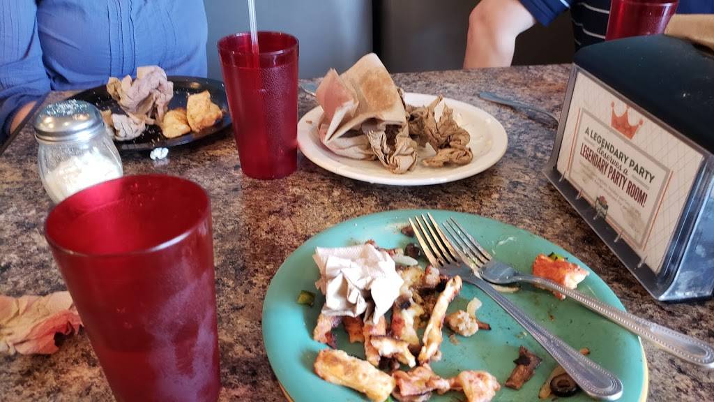 Round Table Pizza | meal delivery | 3327 Watt Ave, Sacramento, CA 95821, USA | 9164824800 OR +1 916-482-4800