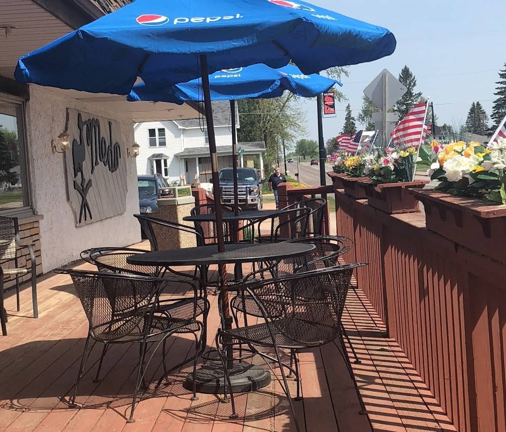 Medos Family Style Restaurant | restaurant | 311 N 4th St, Abbotsford, WI 54405, USA | 7152233612 OR +1 715-223-3612