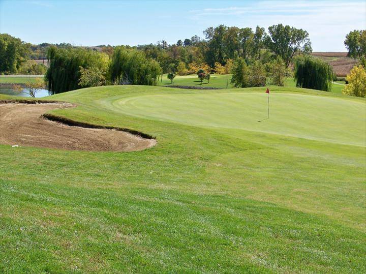 Big Rock Country Club | night club | 9684 146th St, Fayette, IA 52142, USA | 5634253687 OR +1 563-425-3687