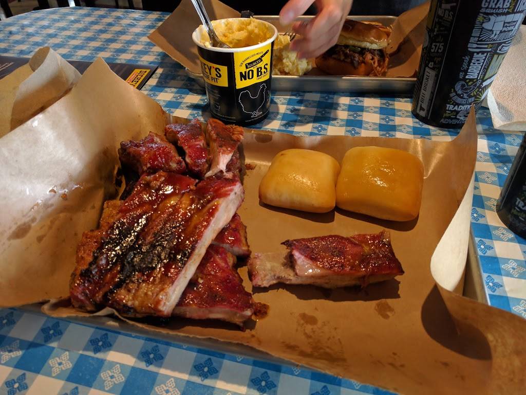 Dickeys Barbecue Pit | restaurant | 7919 E Thomas Rd, Scottsdale, AZ 85251, USA | 4806854979 OR +1 480-685-4979