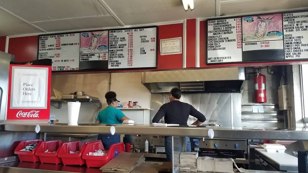 Dixons Grocery & Grill | restaurant | 6467 S Nc 41 Hwy, Wallace, NC 28466, USA | 9102855355 OR +1 910-285-5355