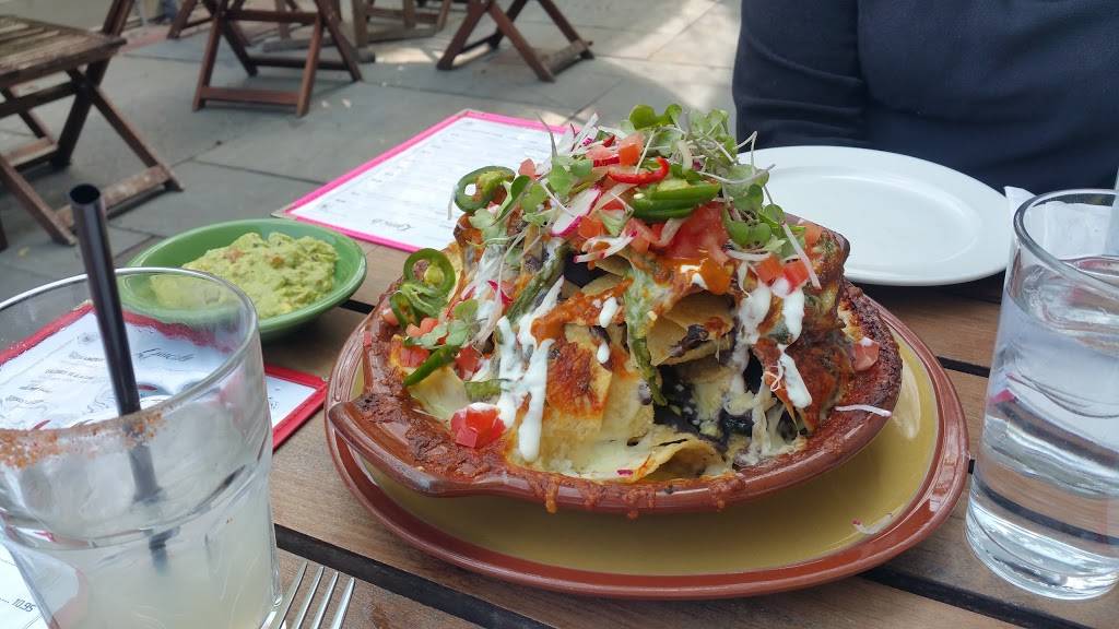 La Calaca Feliz | restaurant | 2321 Fairmount Ave, Philadelphia, PA 19130, USA | 2157879930 OR +1 215-787-9930