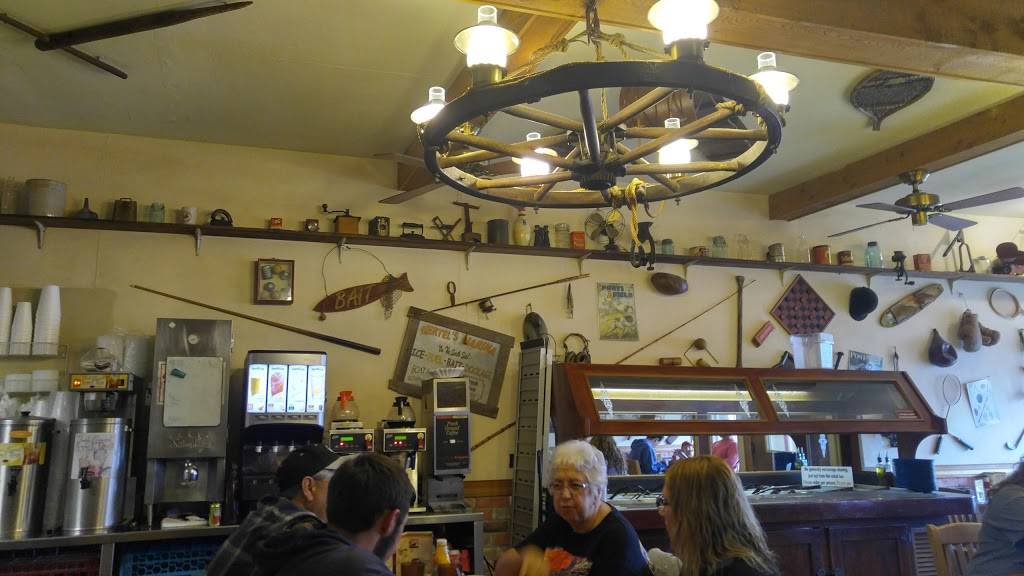 Good Ol Days | restaurant | 5 E Hanover St, New Baden, IL 62265, USA | 6185884582 OR +1 618-588-4582