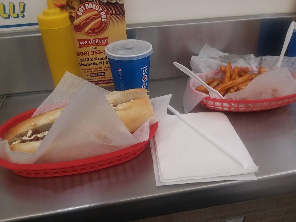 Hot Doggy Dog | restaurant | 1213 E Grand St, Elizabeth, NJ 07201, USA | 9083535333 OR +1 908-353-5333