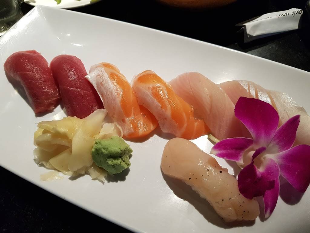 KIKU SUSHI | restaurant | 246 N Larchmont Blvd, Los Angeles, CA 90004, USA | 3234641323 OR +1 323-464-1323