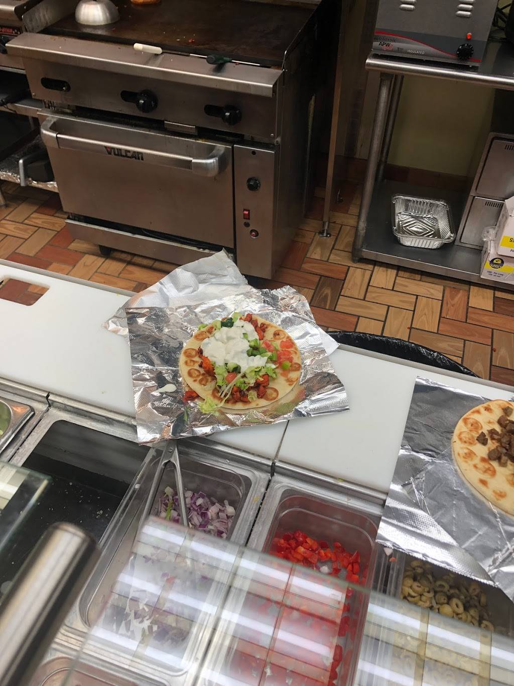 Gyros express | restaurant | 2930 W Division St, St Cloud, MN 56301, USA | 3203422216 OR +1 320-342-2216