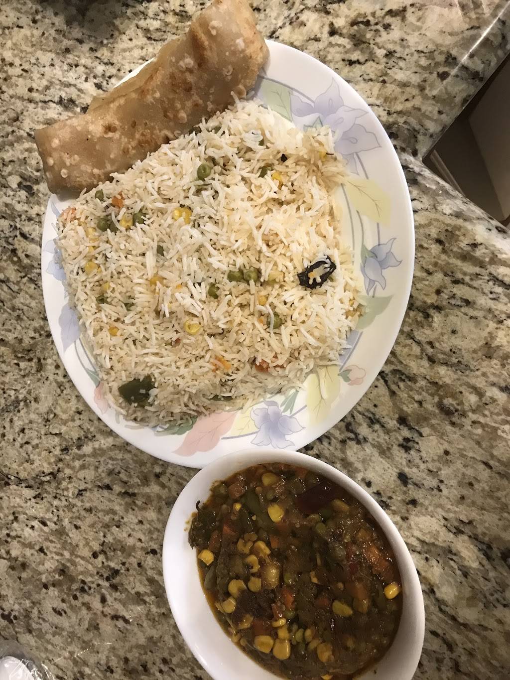 Zeerah Takeout | restaurant | 3050 Artesian Dr #16, Mississauga, ON L5M 7P5, Canada | 9055697916 OR +1 905-569-7916