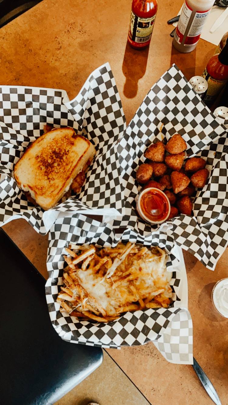 Mamas toasted cheeser | restaurant | 3651 wall ave. Suite 1129-B, Ogden, UT 84405, USA | 8019201279 OR +1 801-920-1279