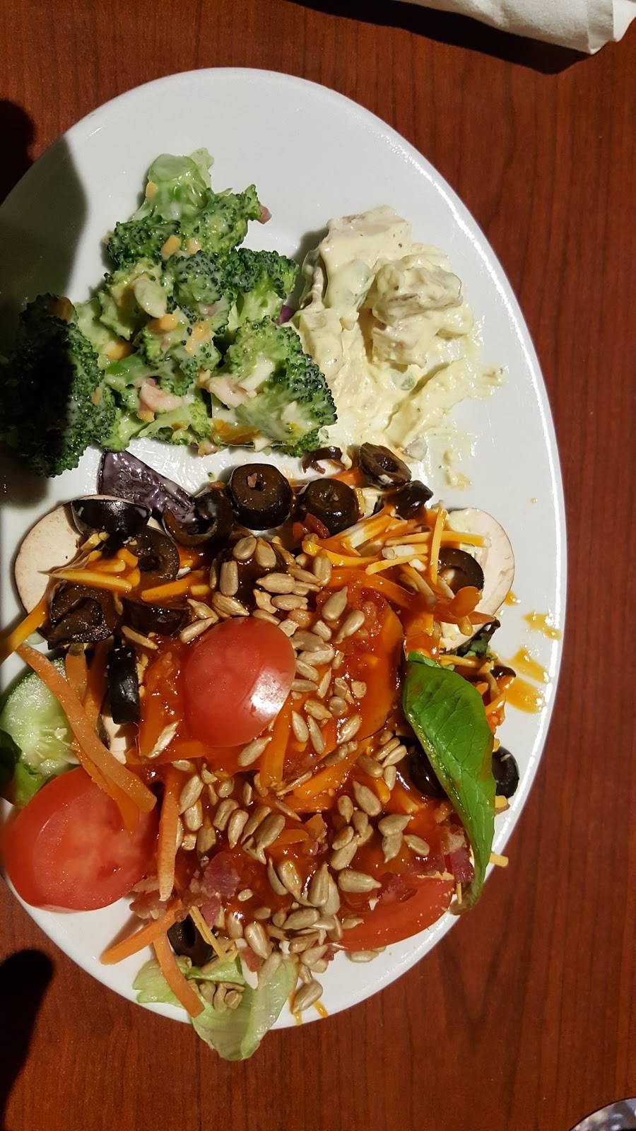 Ruby Tuesday | restaurant | 4732 Limestone Rd, Wilmington, DE 19808, USA | 3029959081 OR +1 302-995-9081