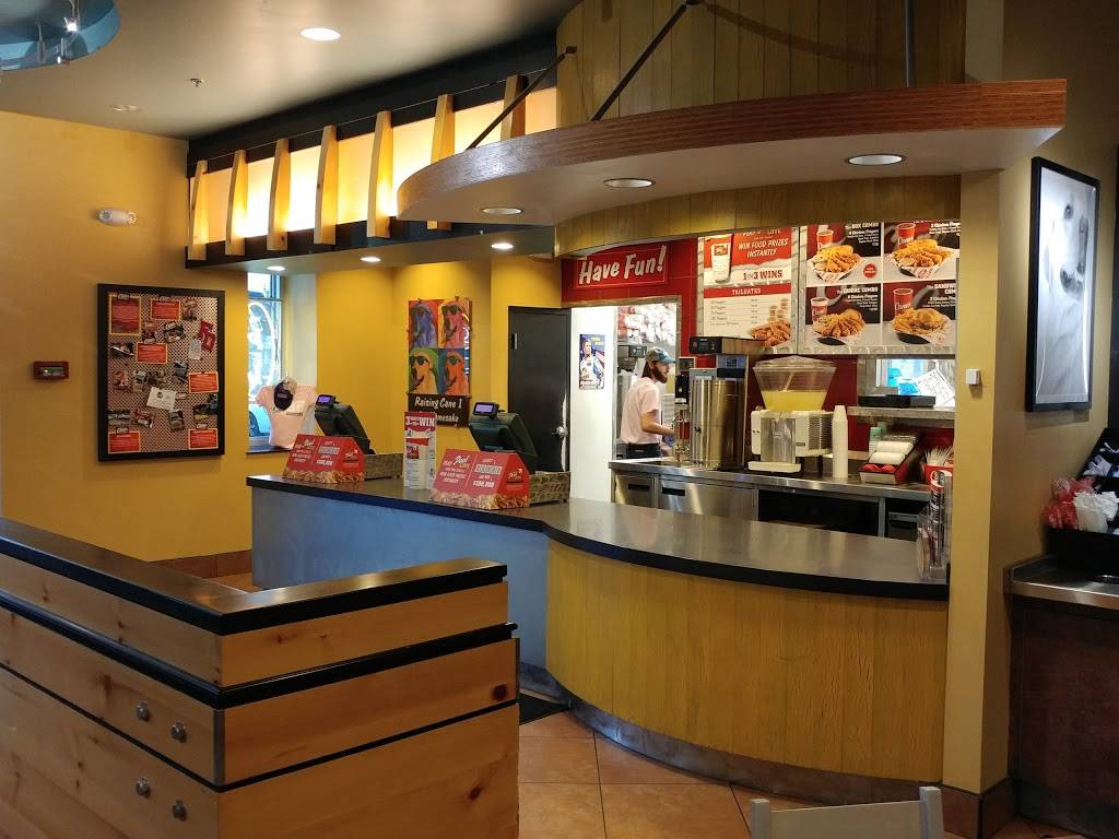 Raising Canes Chicken Fingers | meal takeaway | 9490 Dorchester Rd, Summerville, SC 29485, USA | 8438510600 OR +1 843-851-0600