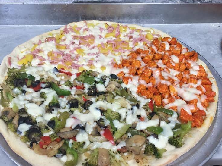 Martiniellos Pizzeria & Family Restaurant | restaurant | 62-98 Forest Ave, Ridgewood, NY 11385, USA | 9179090146 OR +1 917-909-0146