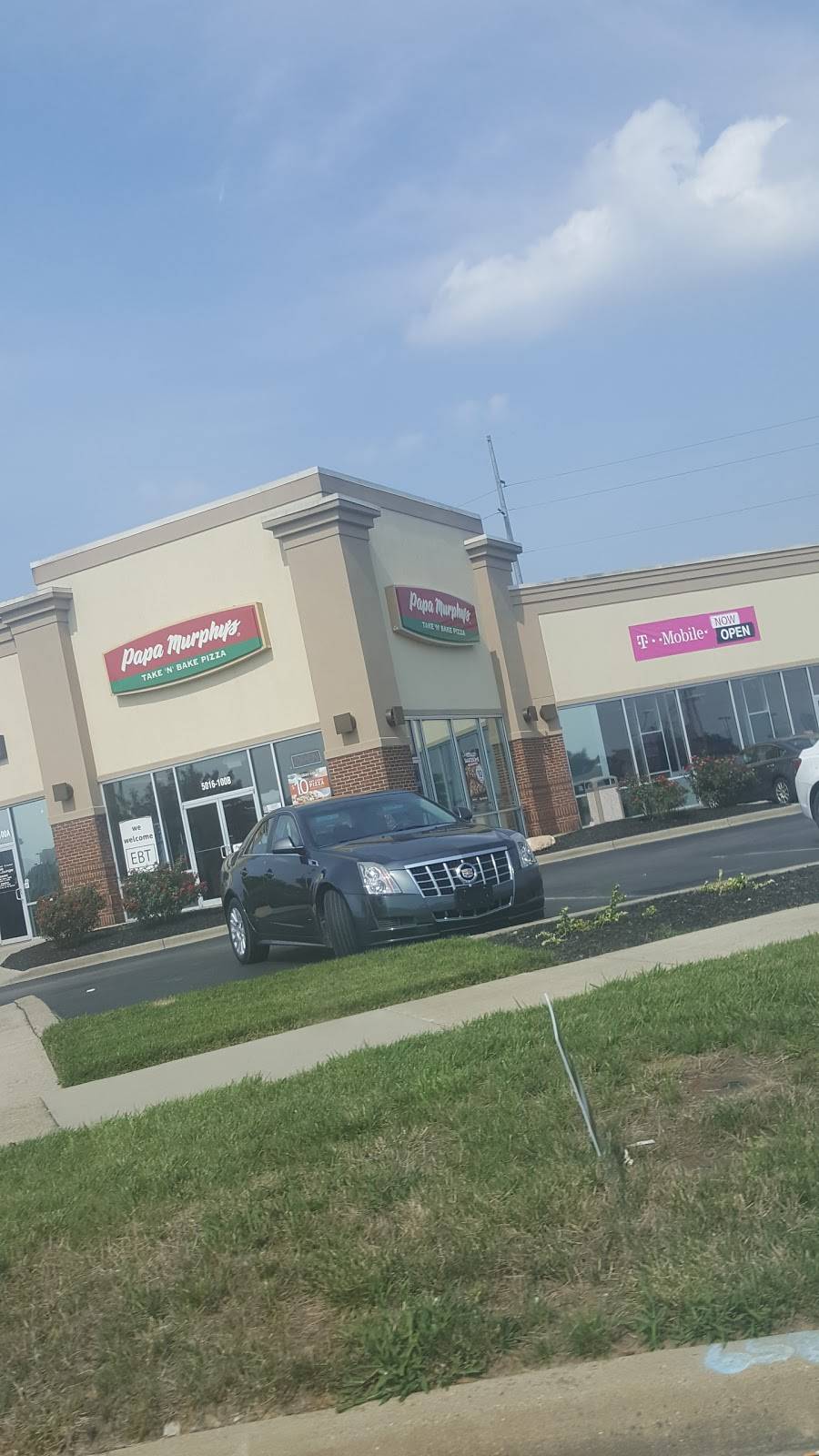 Papa Murphys Take N Bake Pizza | meal takeaway | 5016 Mud Ln #101, Louisville, KY 40229, USA | 5029627272 OR +1 502-962-7272