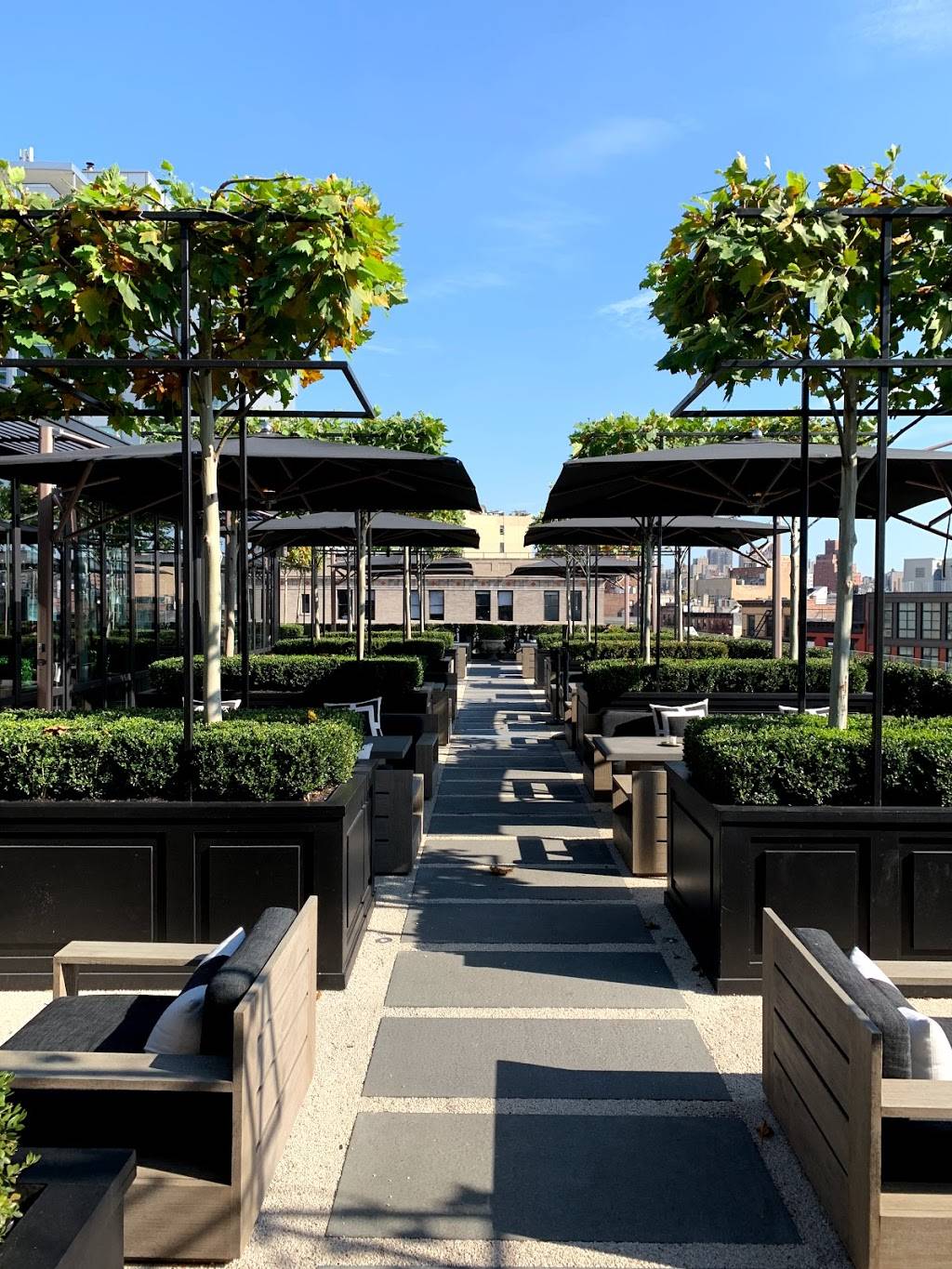 RH Rooftop Restaurant New York | restaurant | 9 9th Ave, New York, NY 10014, USA | 2122172210 OR +1 212-217-2210