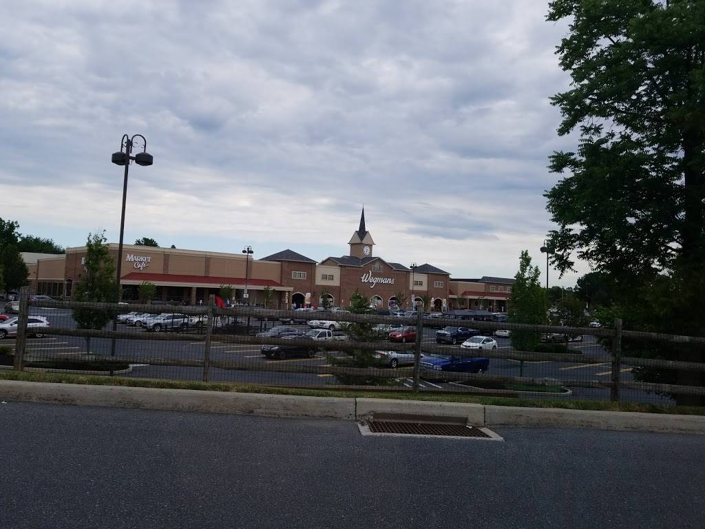 Lower Nazareth Commons | shopping mall | 3750-3895 Dryland Way, Easton, PA 18045, USA | 6107471200 OR +1 610-747-1200