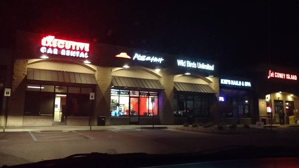 Pizza Hut | meal takeaway | 20201-20265 Hall Rd, Macomb, MI 48044, USA | 5867415621 OR +1 586-741-5621