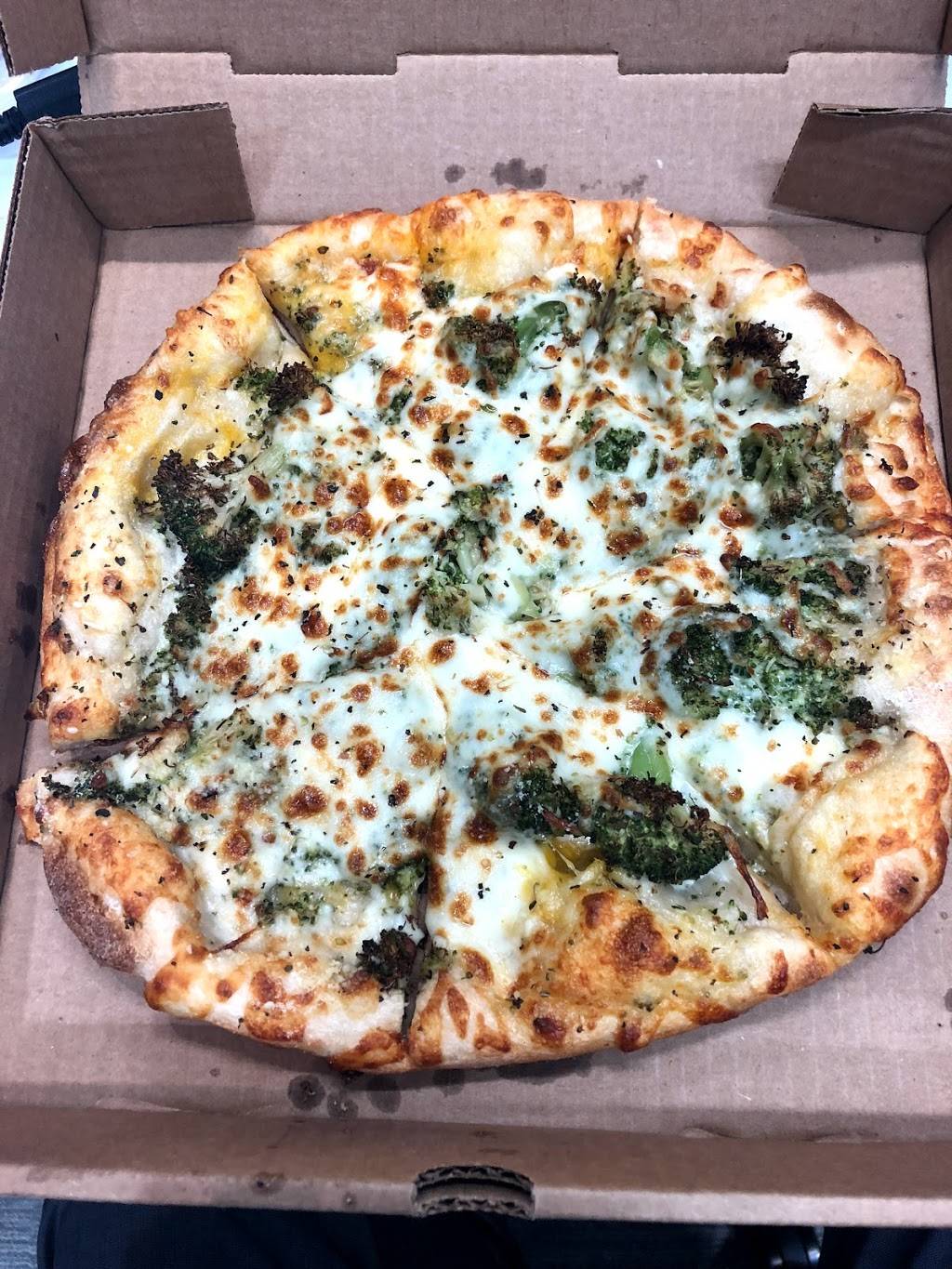 Sicilian Pizza & Pasta | restaurant | 627 S 4th St, Louisville, KY 40202, USA | 5025898686 OR +1 502-589-8686