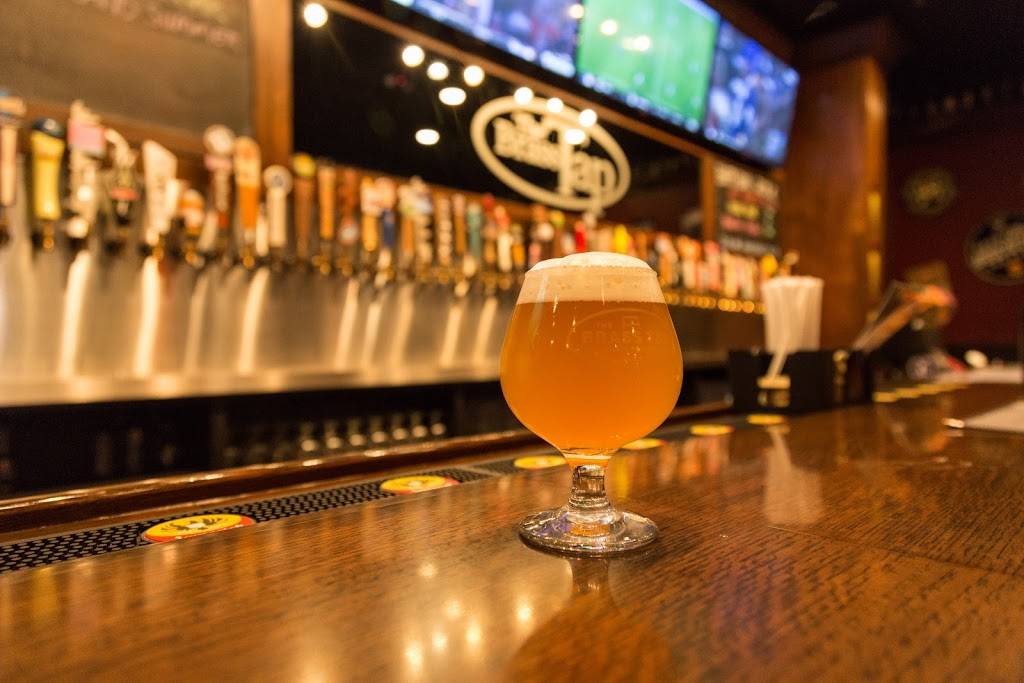 The Brass Tap | restaurant | 901 Houston St, Fort Worth, TX 76102, USA | 8178703838 OR +1 817-870-3838