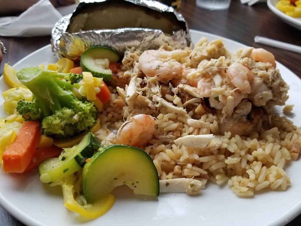 Bettys Waterfront Restaurant | restaurant | 1045 B-Var Rd SW, Supply, NC 28462, USA | 9108423381 OR +1 910-842-3381